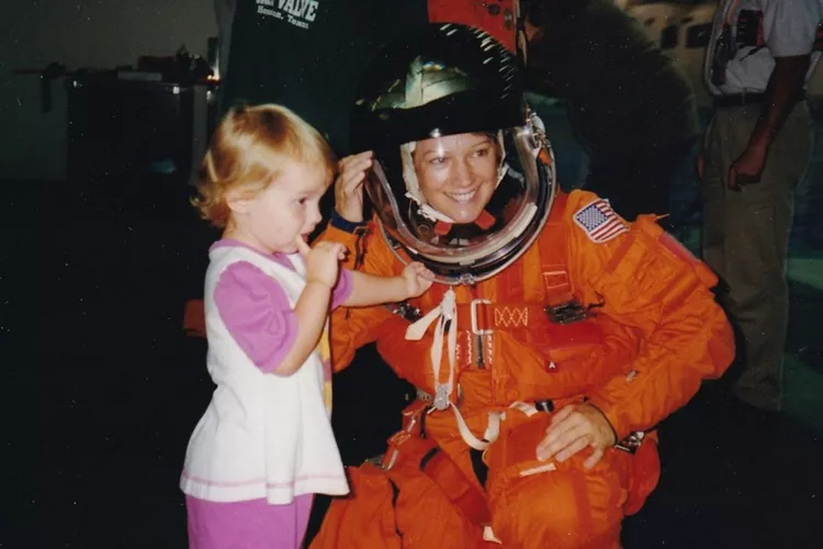 Spacewoman