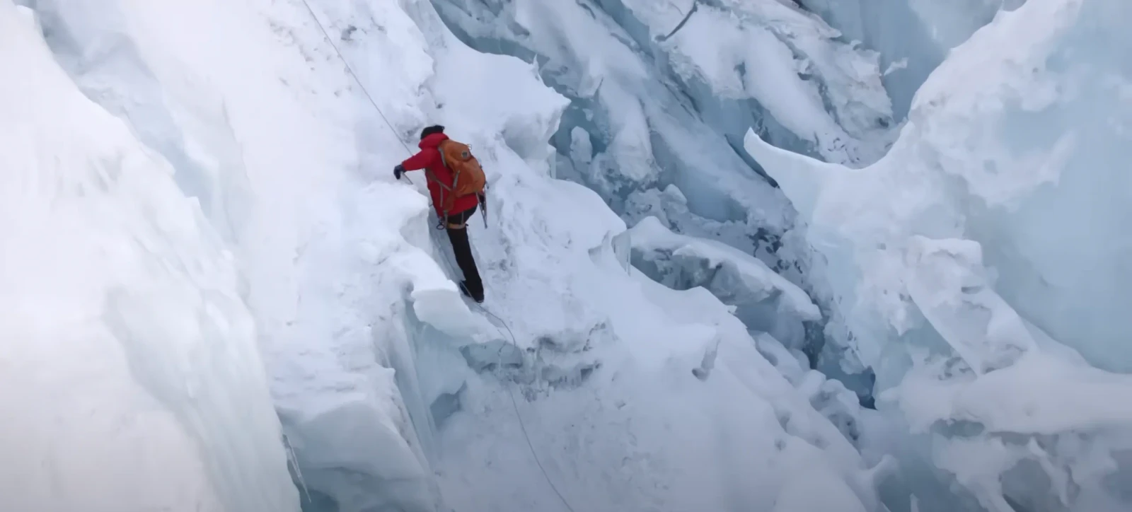 Mountain Queen: The Summits of Lhakpa Sherpa