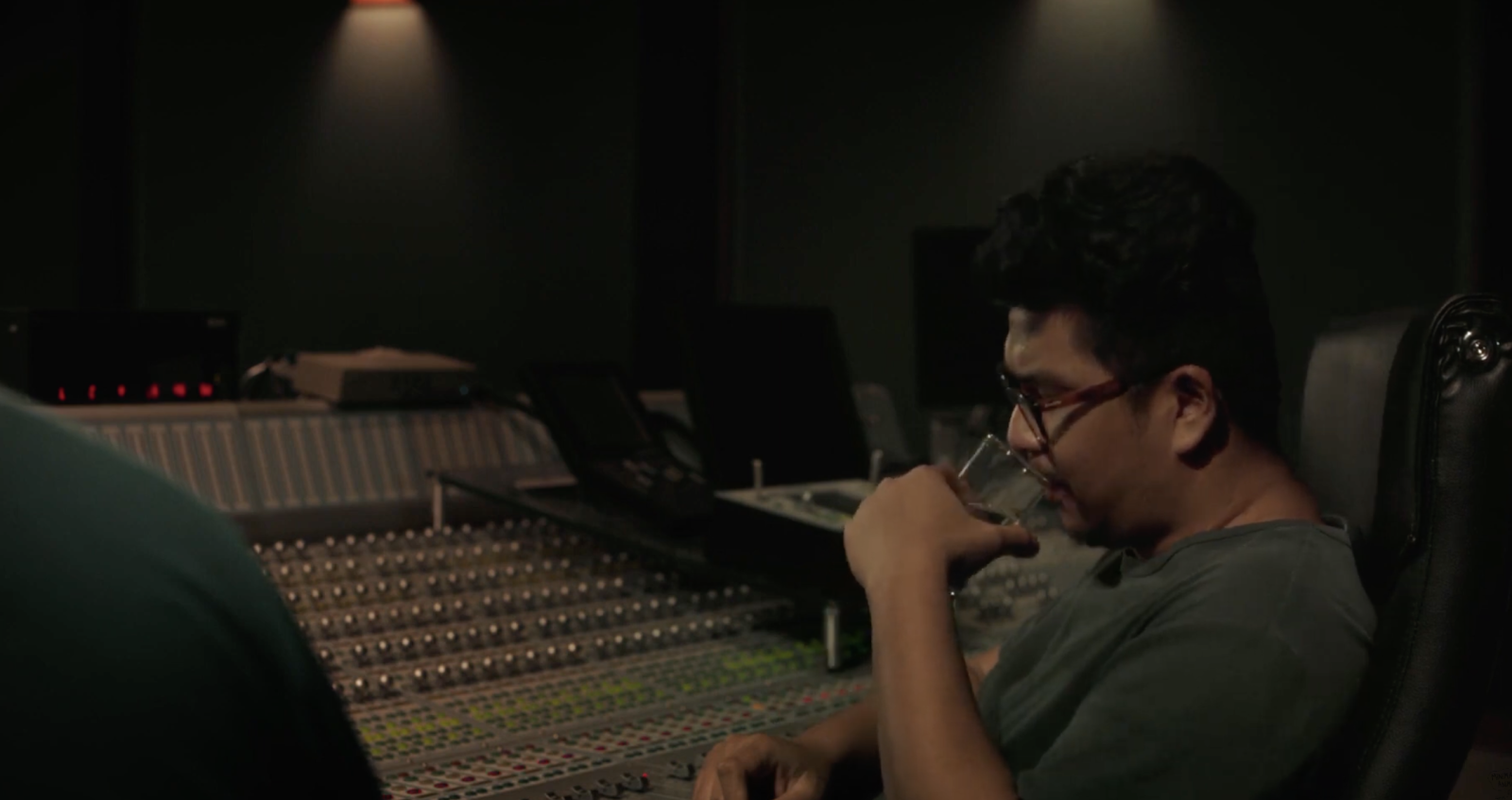 Awasarn Sound Man (Death of the Sound Man)