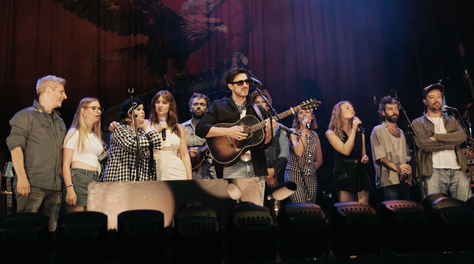 Mumford & Sons: The House Band