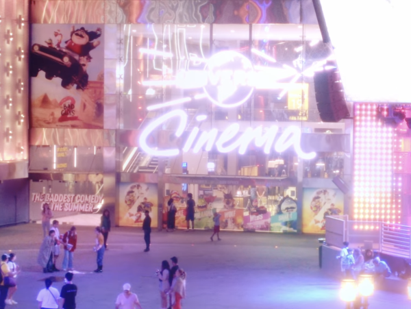 Aaron and His Dad Try to Find Closure & Lucy Celebrates Andie's Birthday at Universal CityWalk Hollywood by Brad Roelandt