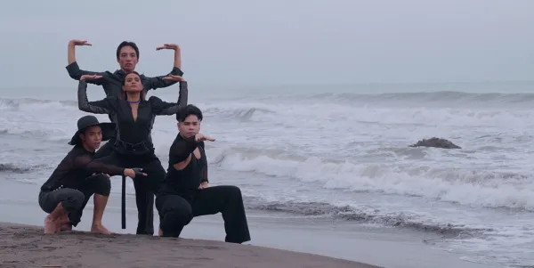 10s Across the Borders by Sze-Wei Chan