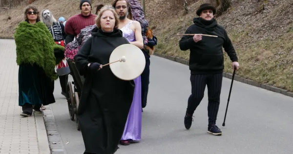 Songs of Hope and Despair. Performed by Bundschuh, Fish, Fox Tail, Rainbow, Dead Drummer, Muse-Leaving Germany and by other agencies