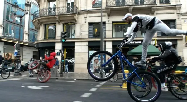 Hobbies - Bike Life by Julien Guetta