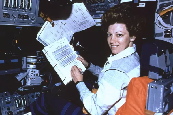 Spacewoman