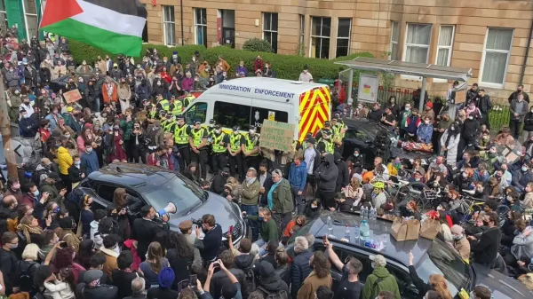 Everybody To Kenmure Street