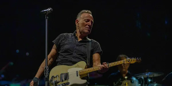 Road Diary: Bruce Springsteen and The E Street Band by Thom Zimny