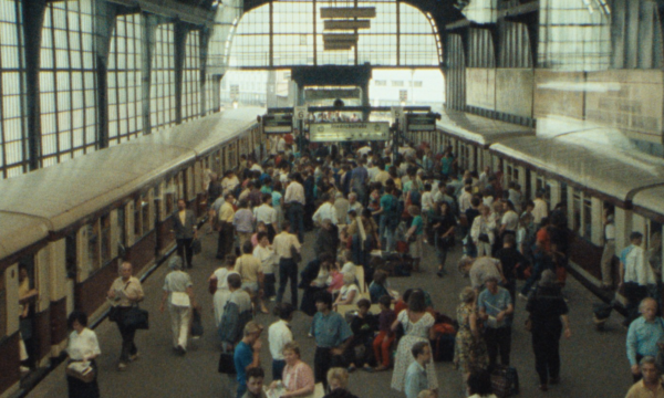 Berlin, Bahnhof Friedrichstraße 1990