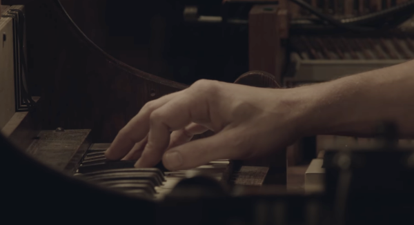 NILS FRAHM - Fundamental Values