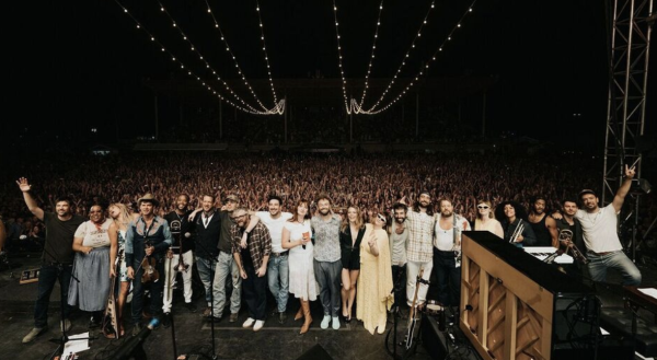 Mumford & Sons: The House Band