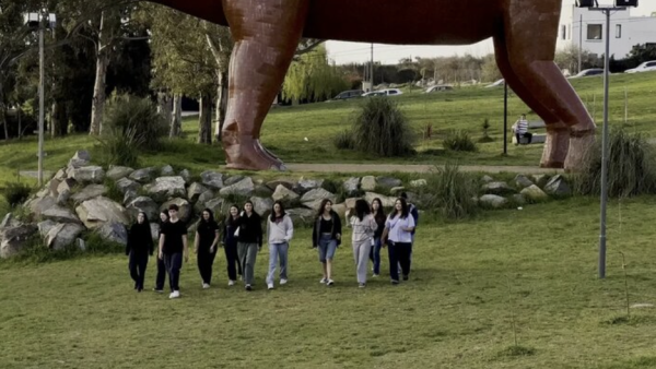 Women of Tandil 1 (Girls 3)